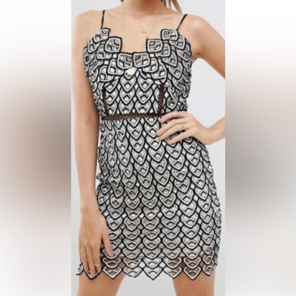 NEW NWT Missguided Black and White Crochet Scallop Mini Dress, size 8 US